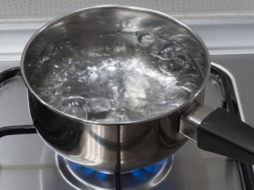 На Київському майдані не можуть пустити гарячу воду через аварію