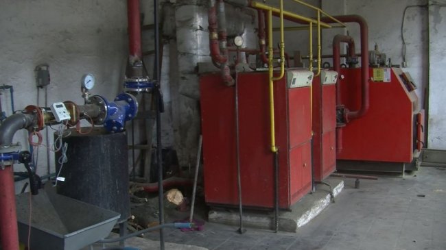 Учні школи на Волині, де вітер завалив димар котельні, повертаються на навчання. ВІДЕО