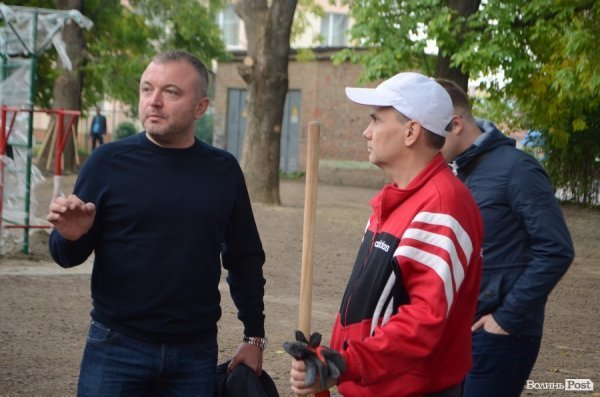 У Луцьку з'явився супердвір. ФОТО 