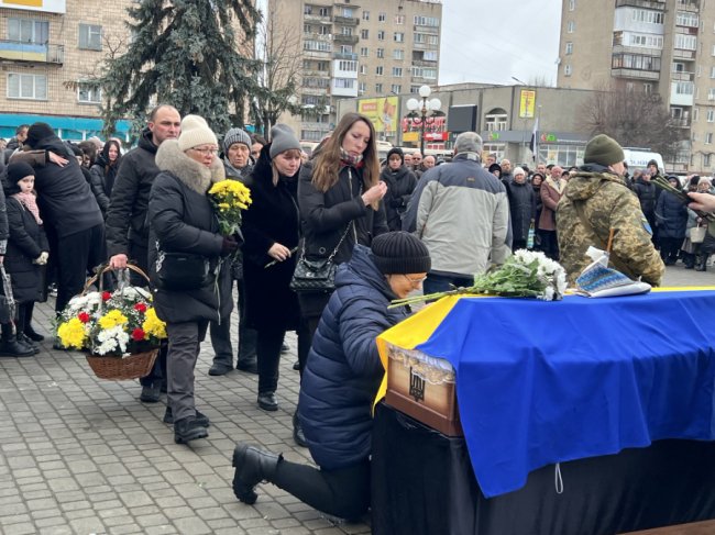 Загинув у  день свого народження: на Волині попрощалися з 55-річним воїном Сергієм Томашевичем