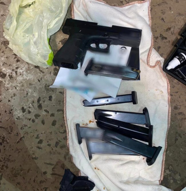 На Волині житель Львівщини торгував вогнепальною зброєю. ФОТО