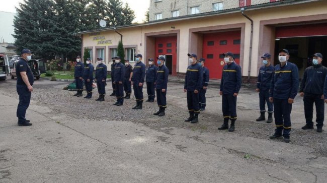 26 волинських рятувальників вирушили на ліквідацію наслідків негоди у Карпатах