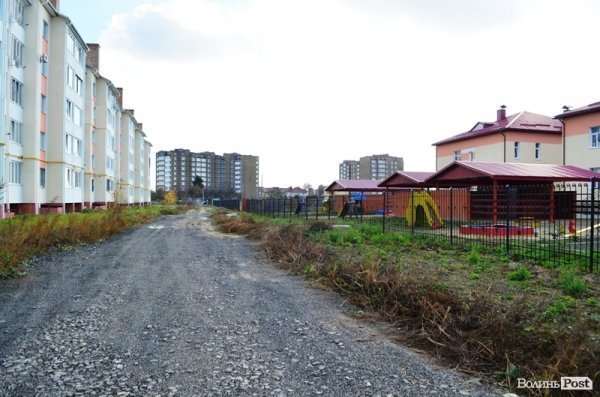 Як будують нову школу в Луцьку. ФОТО