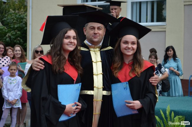 У луцькому політесі «відгуділи» випускний. ФОТО