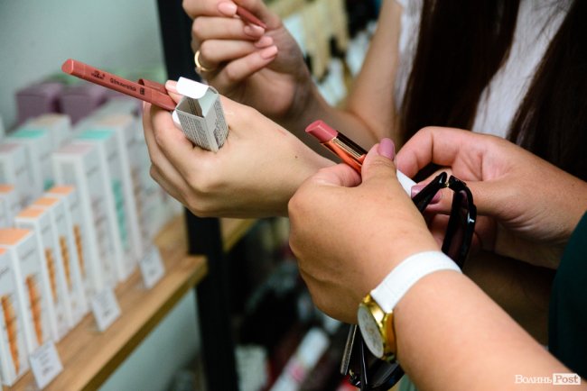 «Світ краси»: у Луцьку відкрили магазин якісної косметики та вишуканих аксесуарів*