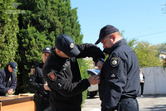 У Луцьку нагородили патрульних, які брали участь у війні з Росією. ФОТО