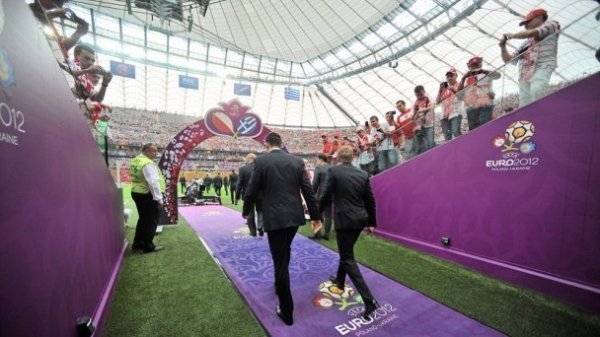 Стартував чемпіонат Євро-2012. ФОТО