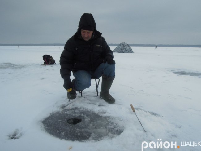 На Шацьких озерах триває риболовний сезон. ФОТО