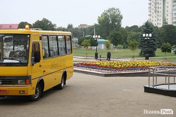 На Волині – 10 нових шкільних автобусів. ФОТО