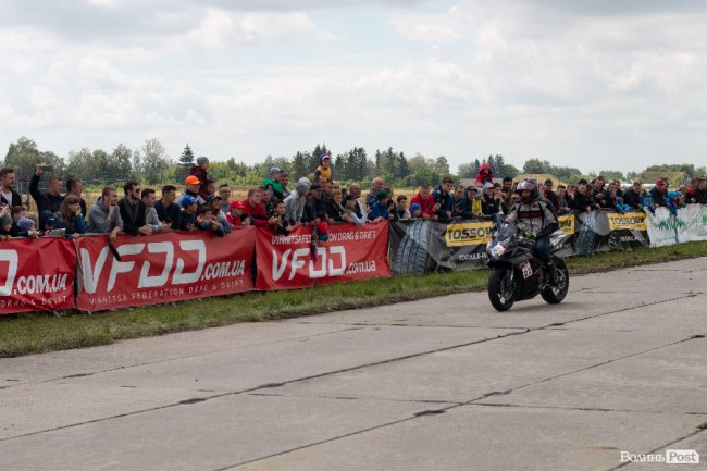 У Луцьку відбулися видовищні авто- і мотогонки. ФОТОРЕПОРТАЖ