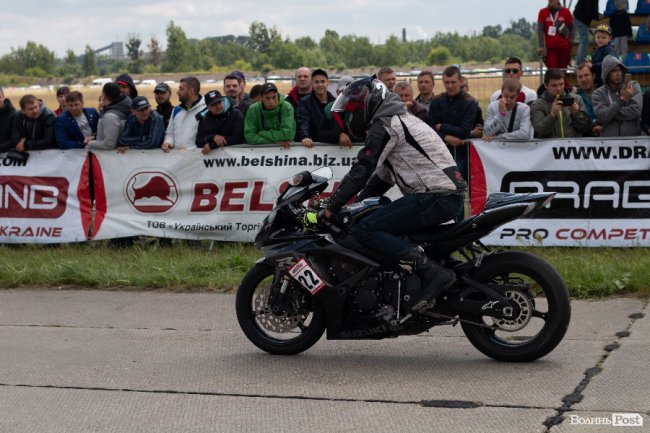 У Луцьку відбулися видовищні авто- і мотогонки. ФОТОРЕПОРТАЖ