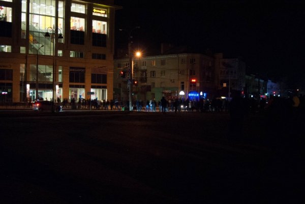 Фото нічного бунту в Луцьку