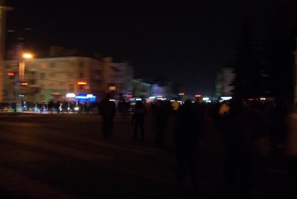 Фото нічного бунту в Луцьку