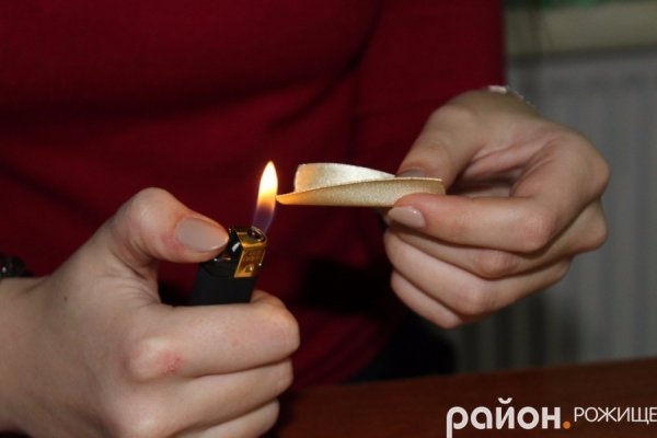 Волинська майстриня показала, як зробити новорічну іграшку власноруч 