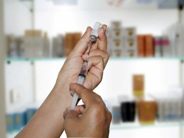 Через скаженого кота у селищі на Волині – карантин