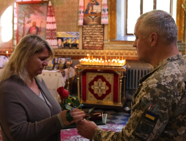 На Волині 13 родинам загиблих прикордонників вручили посмертні нагороди