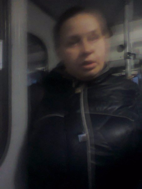 У Луцьку неадекватна жінка побила в тролейбусі дівчину, - соцмережі