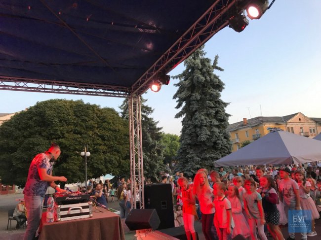 У Нововолинську відбулась битва діджеїв. ФОТО. ВІДЕО