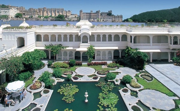 Дивовижні замки – символи безсмертного кохання. ФОТО