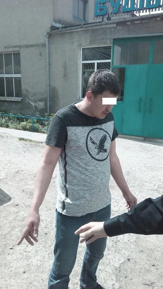 У Луцьку п’яний водій погрожував поліцейським «зв’язками». ФОТО