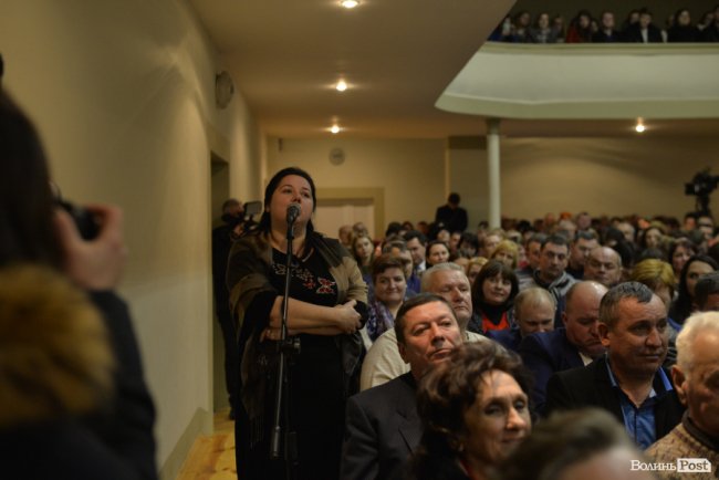 Томос, селфі та колядки: Петро Порошенко на Волині. ФОТОРЕПОРТАЖ