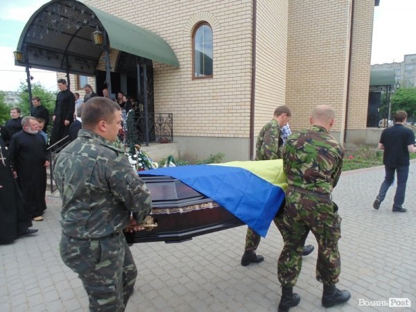 У Луцьку відспівали воїна 51-ї бригади. ФОТО