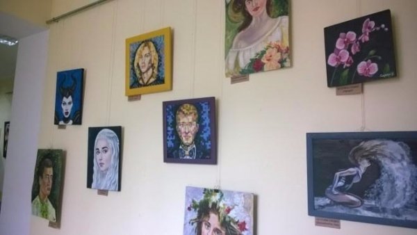 У Луцьку відкрили ще одну картинну галерею. ФОТО