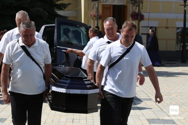 У Києві прощаються із вбитою у російському полоні журналісткою Вікторією Рощиною