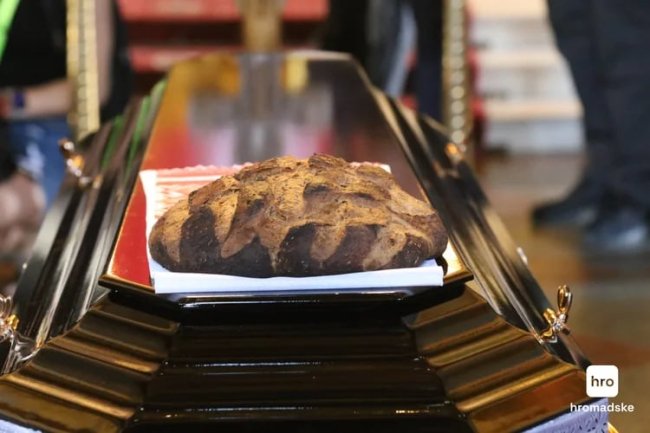 У Києві прощаються із вбитою у російському полоні журналісткою Вікторією Рощиною