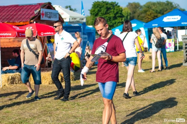 «Шикидим», лірика і вибуховий «O.Torvald»: перший день «Бандерштату». ФОТО