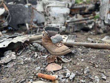 Росія втратила у війні уже понад 240 тисяч військових