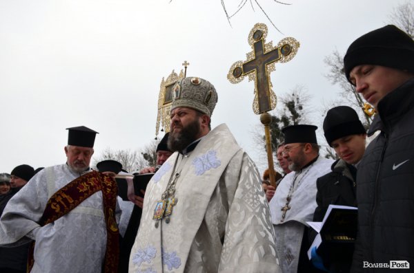 Лід, ополонка та Йорданська вода: Водохреще у Луцьку 