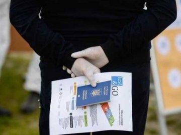 За місяць прикордонники виявили понад 500 недійсних COVID-сертифікатів