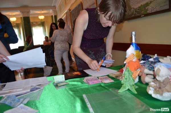 У Луцьку журналісти збирали кошти для своїх колег в АТО.ФОТО