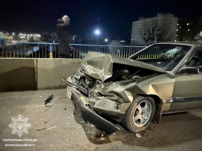 ДТП у Луцьку: водій Audi зіткнувся з тролейбусом