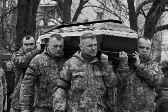 У Луцьку провели в останню путь Героя Сергія Гаврука