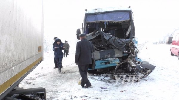 Жахлива аварія на Житомирщині: постраждали 15 людей