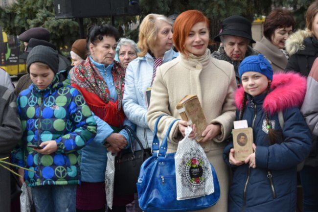 У Луцьку вшанували пам'ять Кобзаря. ФОТО
