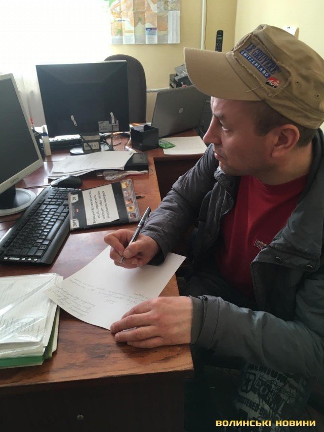 На Волині чоловік не зміг проголосувати через тезку у поліції