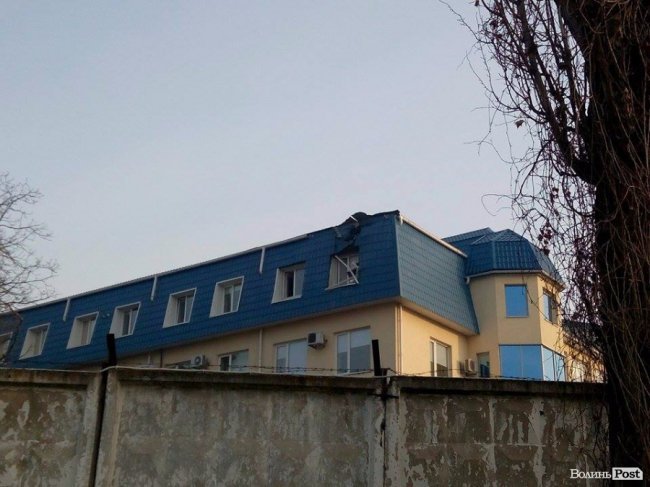 У консульстві Польщі в Луцьку - вибух. ФОТО