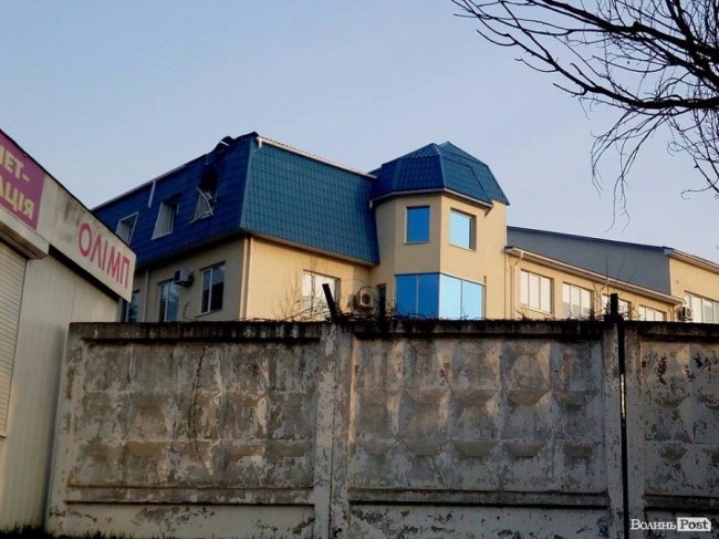 У консульстві Польщі в Луцьку - вибух. ФОТО