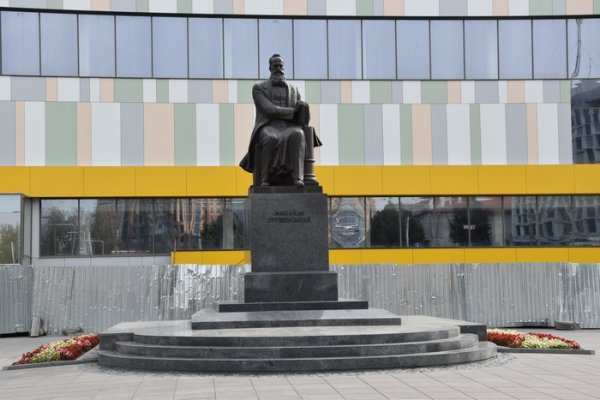 В Луцьку вшанували пам'ять Михайла Грушевського. ФОТО