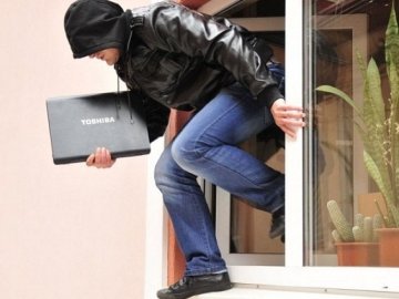 У Нововолинську зловили крадія ноутбука