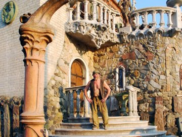 Як починався луцький дім із химерами. Унікальне ФОТО