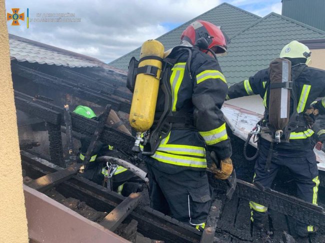 У місті на Волині горів житловий будинок. ФОТО
