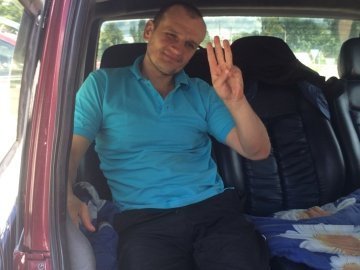 Майданівець з Луцька після тримісячного лікування повернувся в Україну. ВІДЕО