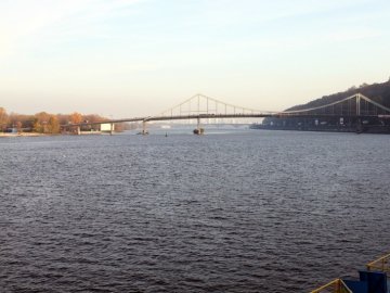 Екологічна небезпека: притоки річки Дніпро пересохли. ВІДЕО