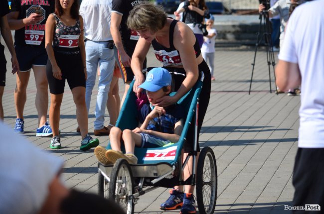 BanderRun: у Луцьку бігали заради життя маленької дівчинки