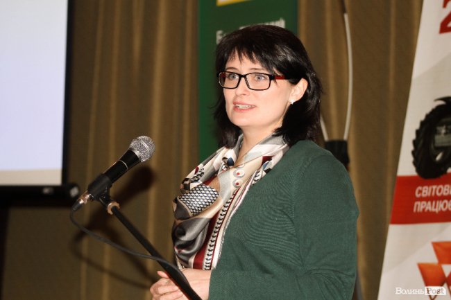 Олена Ковальова