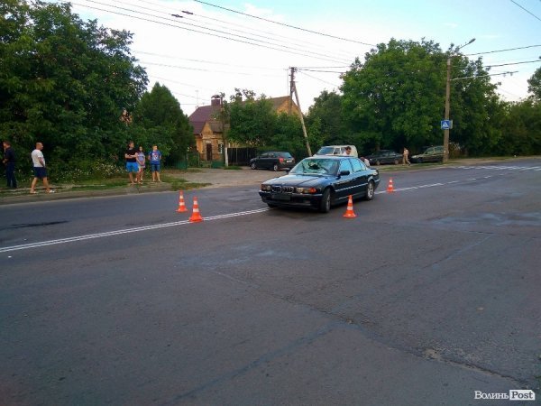 В Луцьку BMW збило велосипедиста. ОНОВЛЕНО